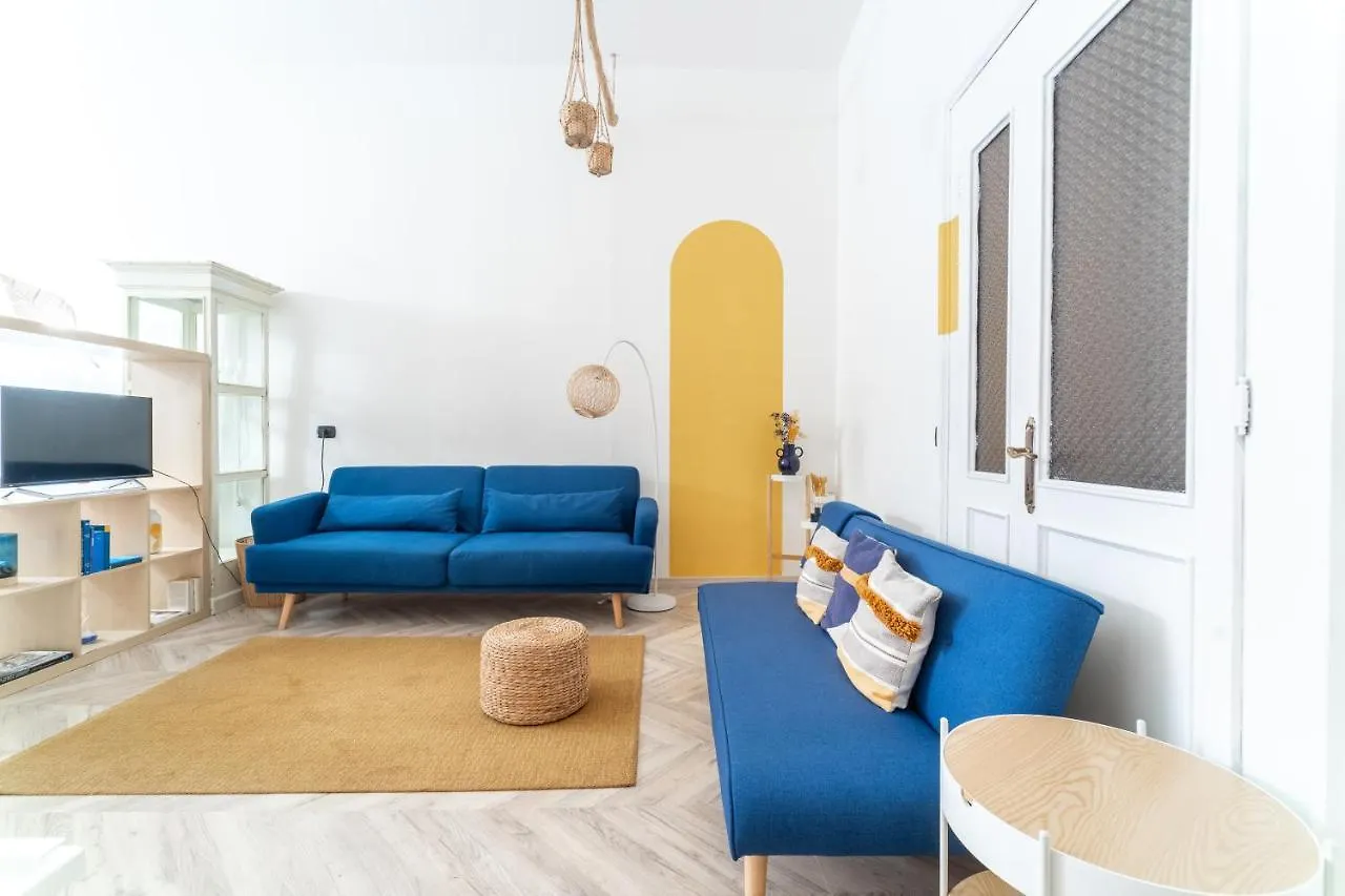 Apartment Grand Central 1845 Bergamo Italy
